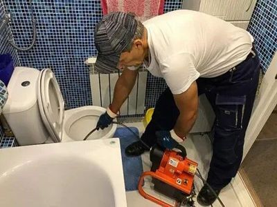 Прочистка труб унитаза